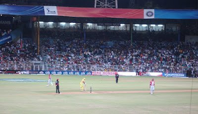 IPL 2026 Updates: चोटिल खिलाड़ियों ने बढ़ाई टेंशन, इन अनकैप्ड हीरोज पर बरसे करोड़ों!